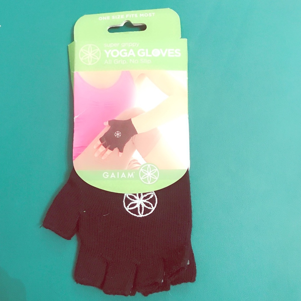 Gaiam Yoga gloves NWT